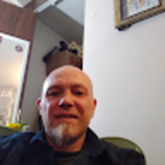 Meet your Posher, Chad - Picture 1 of 1